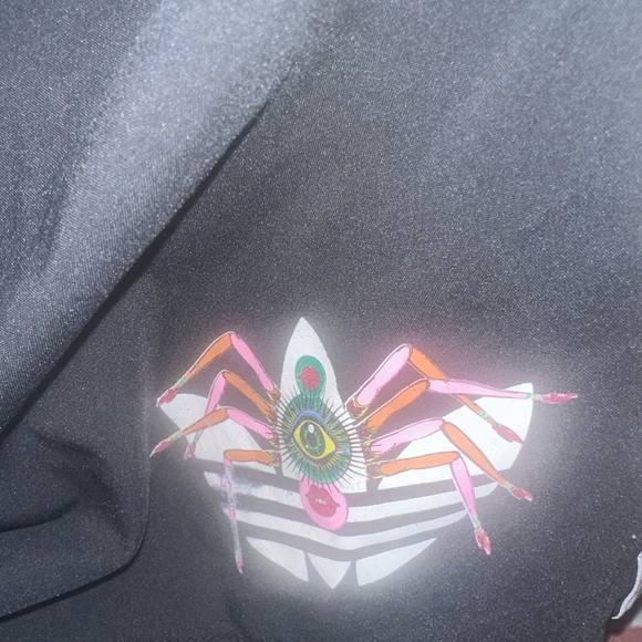 ADIDAS TANAAMI SHORT - Picture 4 of 6